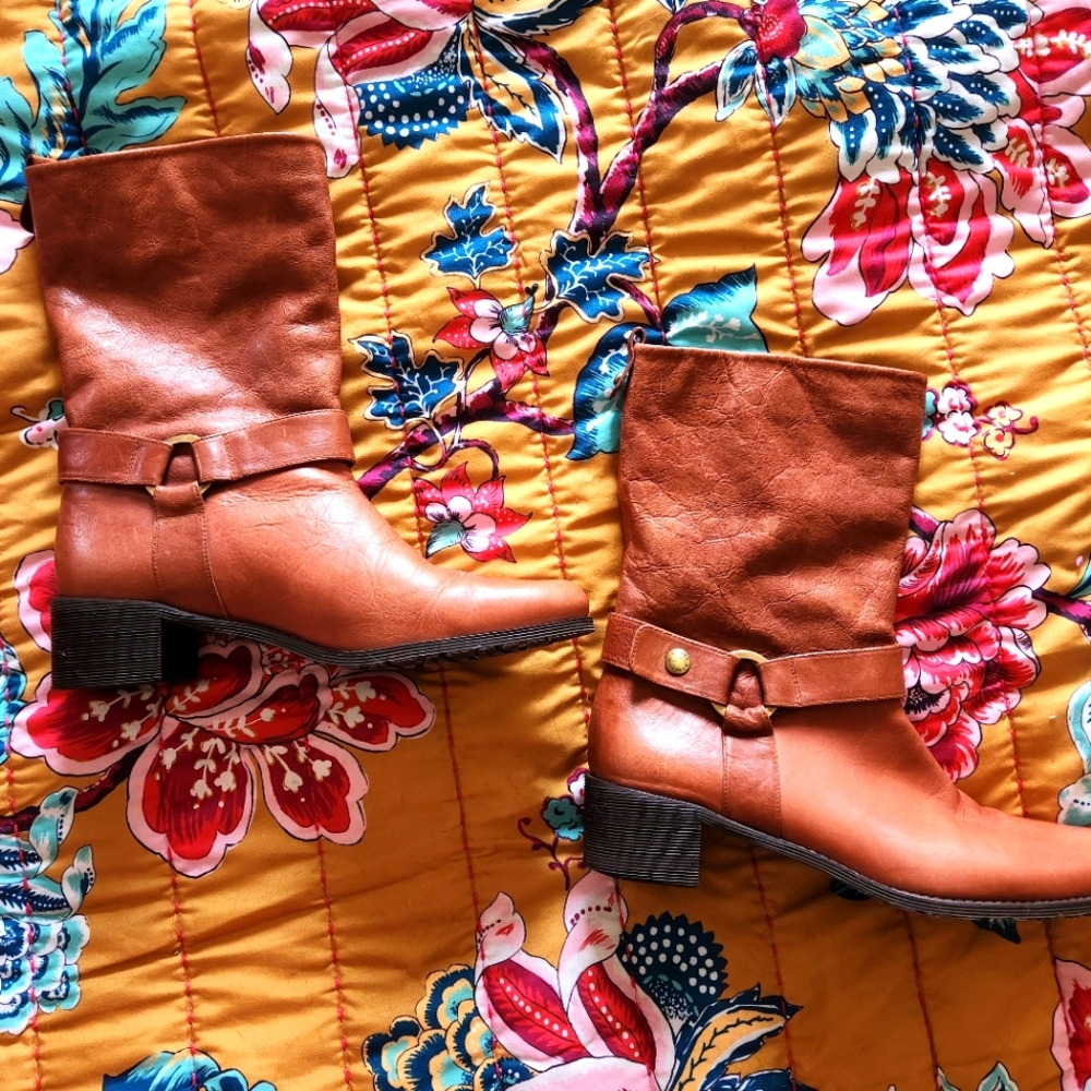 Stuart Weitzman Brown Leather Combat Harness Boots - Barely Worn